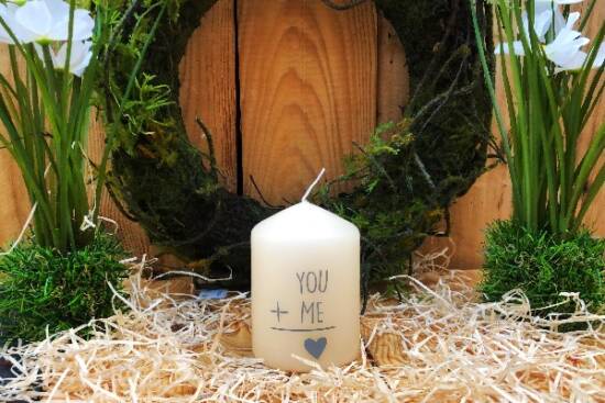 Kerze mit der Botschaft "You and Me". Eine tolle Geschenkidee für jede Gelegenheit.
