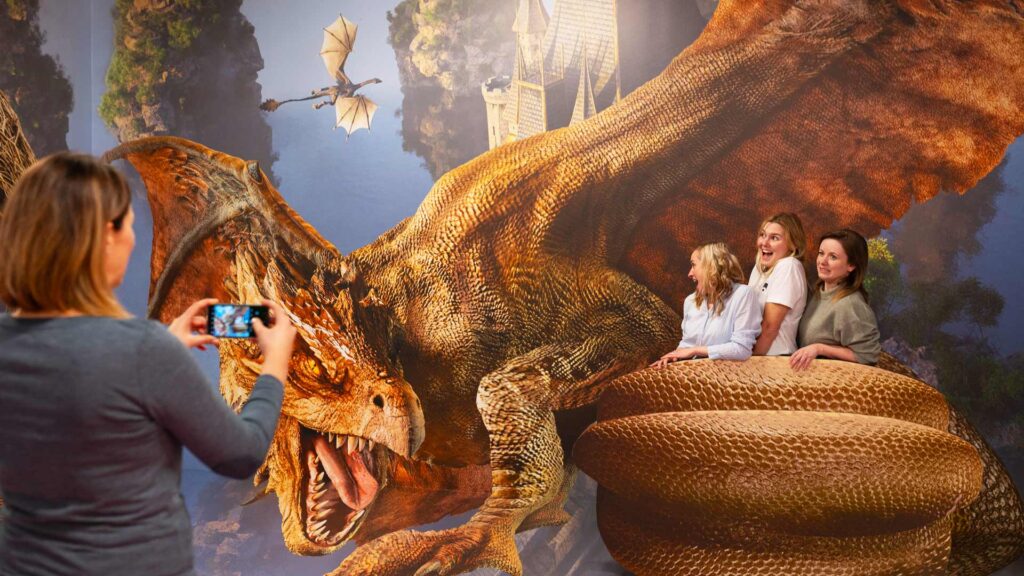 Firmen-Event Oskarshausen Indoor Teambuilding Illusionswelt Drachenkampf